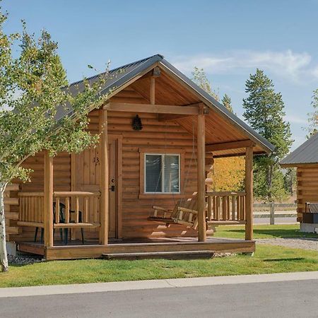 הוילה ווסט ילוסטון Yellowstone Grizzly Rv Park And Cabins מראה חיצוני תמונה