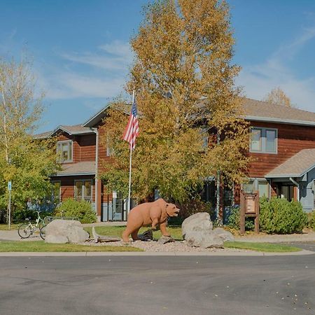 הוילה ווסט ילוסטון Yellowstone Grizzly Rv Park And Cabins מראה חיצוני תמונה